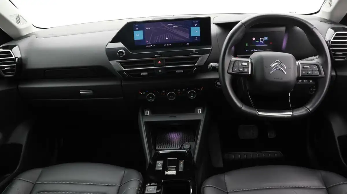2021-citroen-c4-e-shine-plus-big-12