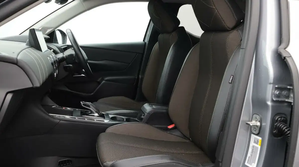 2022-ds-ds-3-crossback-e-tense-bastille-big-14