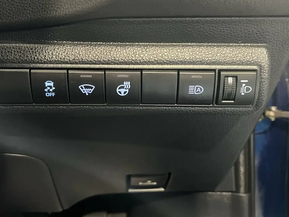 2022-suzuki-swace-18-sz-t-big-28