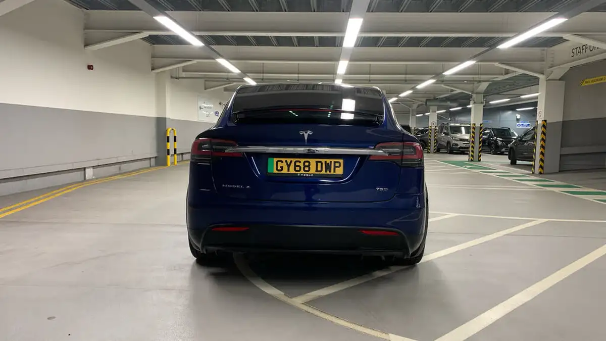 2018-tesla-model-x-e-75d-big-8