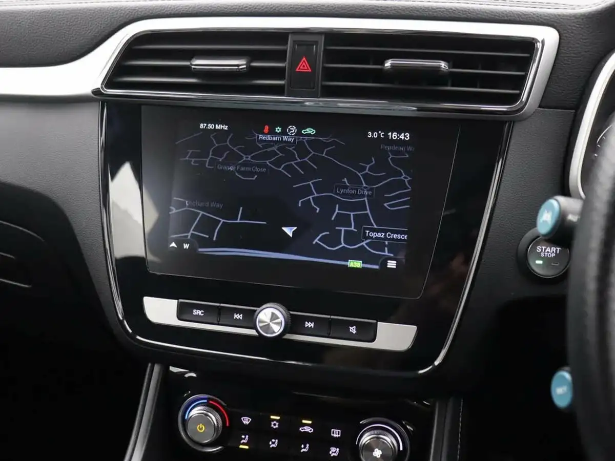 2021-mg-zs-suv-e-excite-ev-big-15