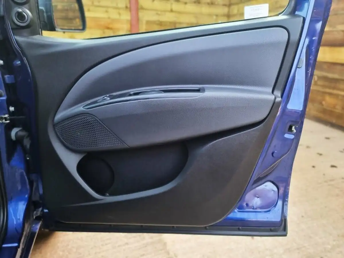 2018-fiat-doblo-14-pop-big-23