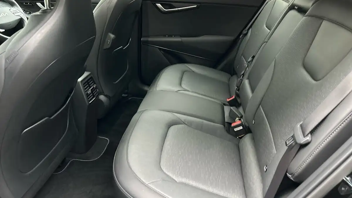 2023-kia-niro-ev-e-4-big-16