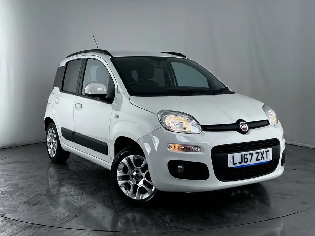 2017-fiat-panda-09-lounge-big-30