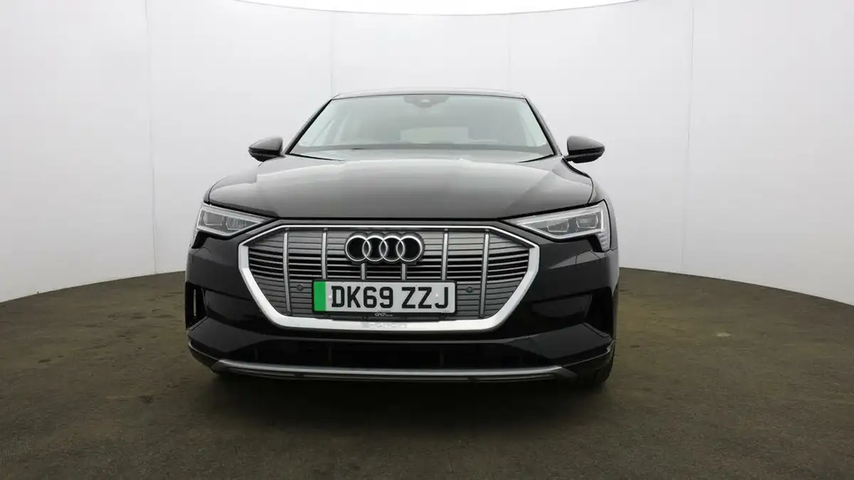 2019-audi-e-tron-55e-big-1