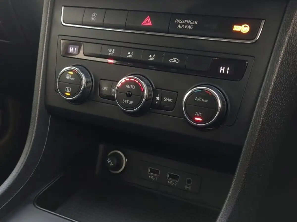 2017-seat-ateca-16tdi-se-technology-big-14