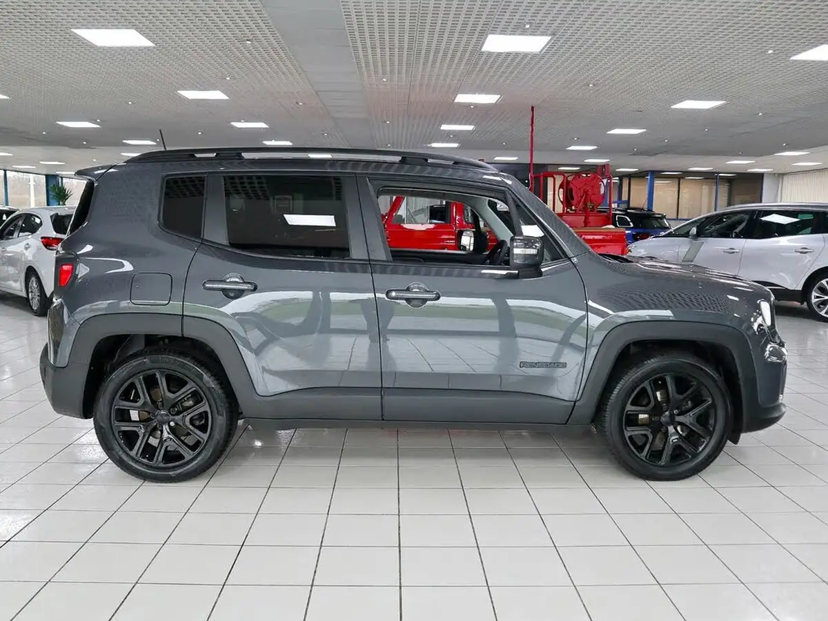 2021-jeep-renegade-10-gse-night-eagle-big-14