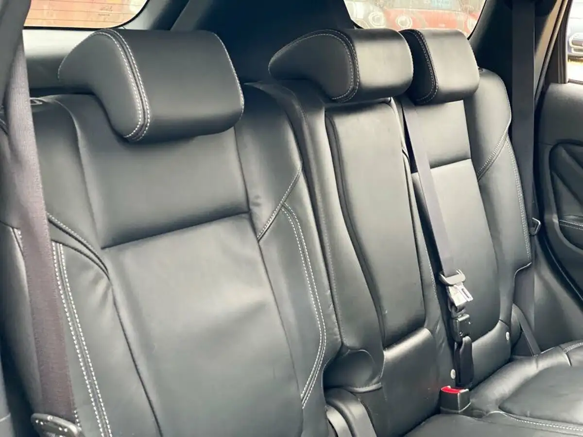 2019-mitsubishi-outlander-24-dynamic-phev-big-14