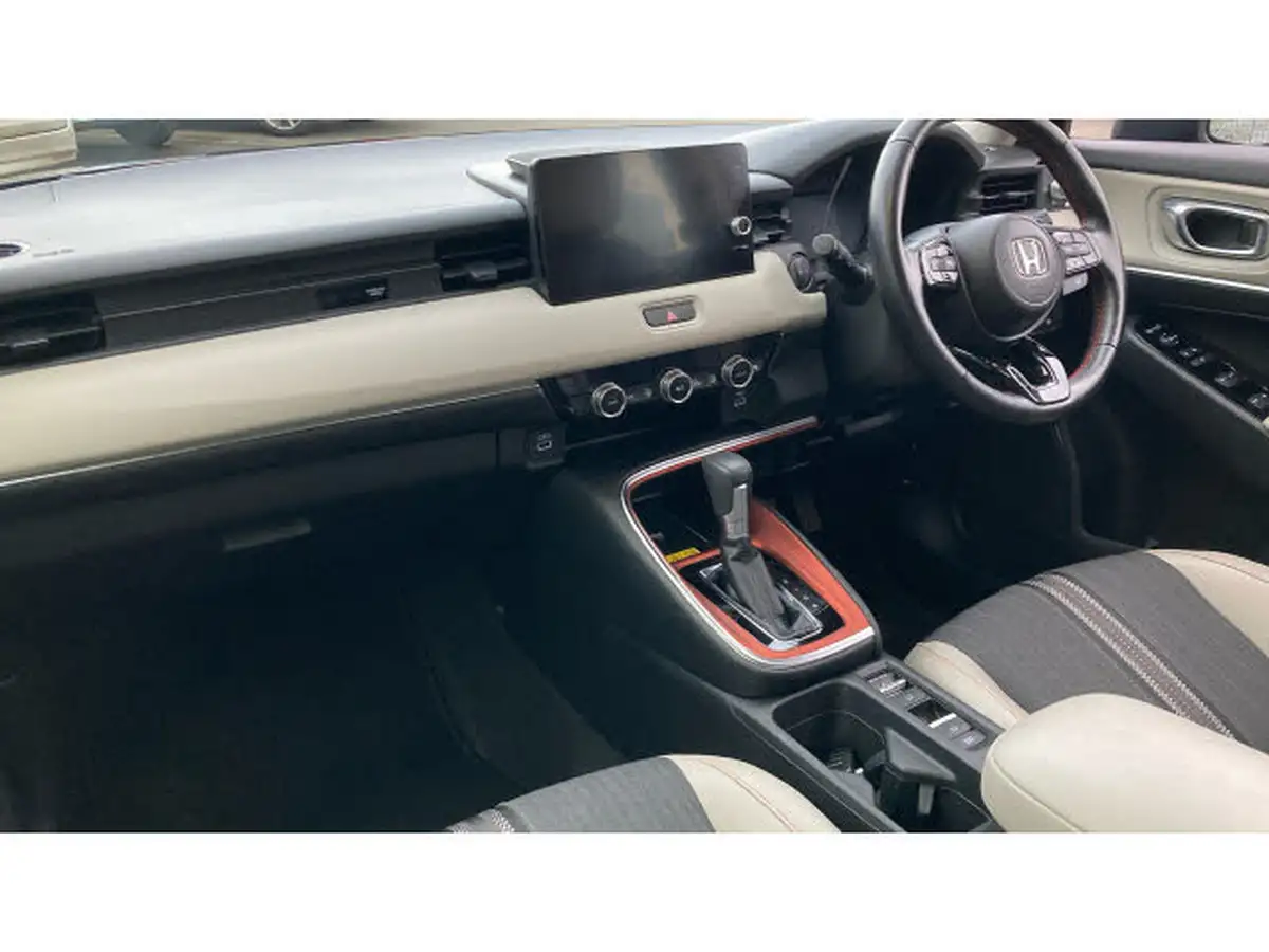 2022-honda-hr-v-15-i-mmd-advance-style-big-1