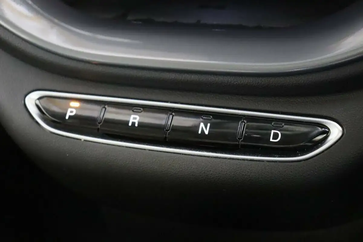 2021-fiat-500-e-la-prima-big-24