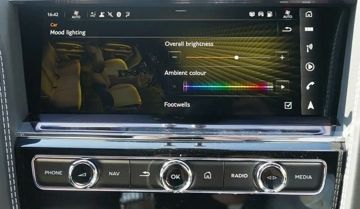 2024-bentley-bentayga-big-30