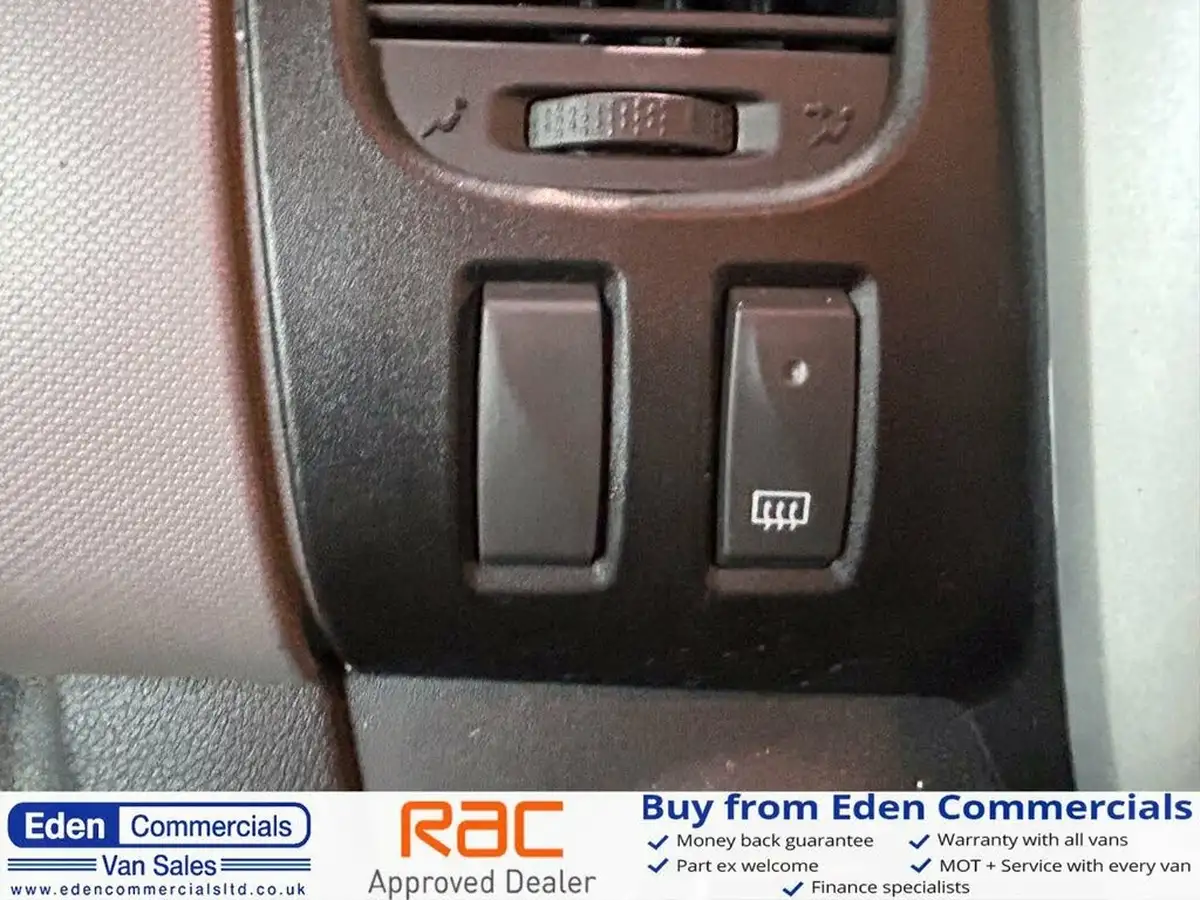 2016-renault-trafic-16dci-ll29-120-business-energy-crew-6-seats-big-22