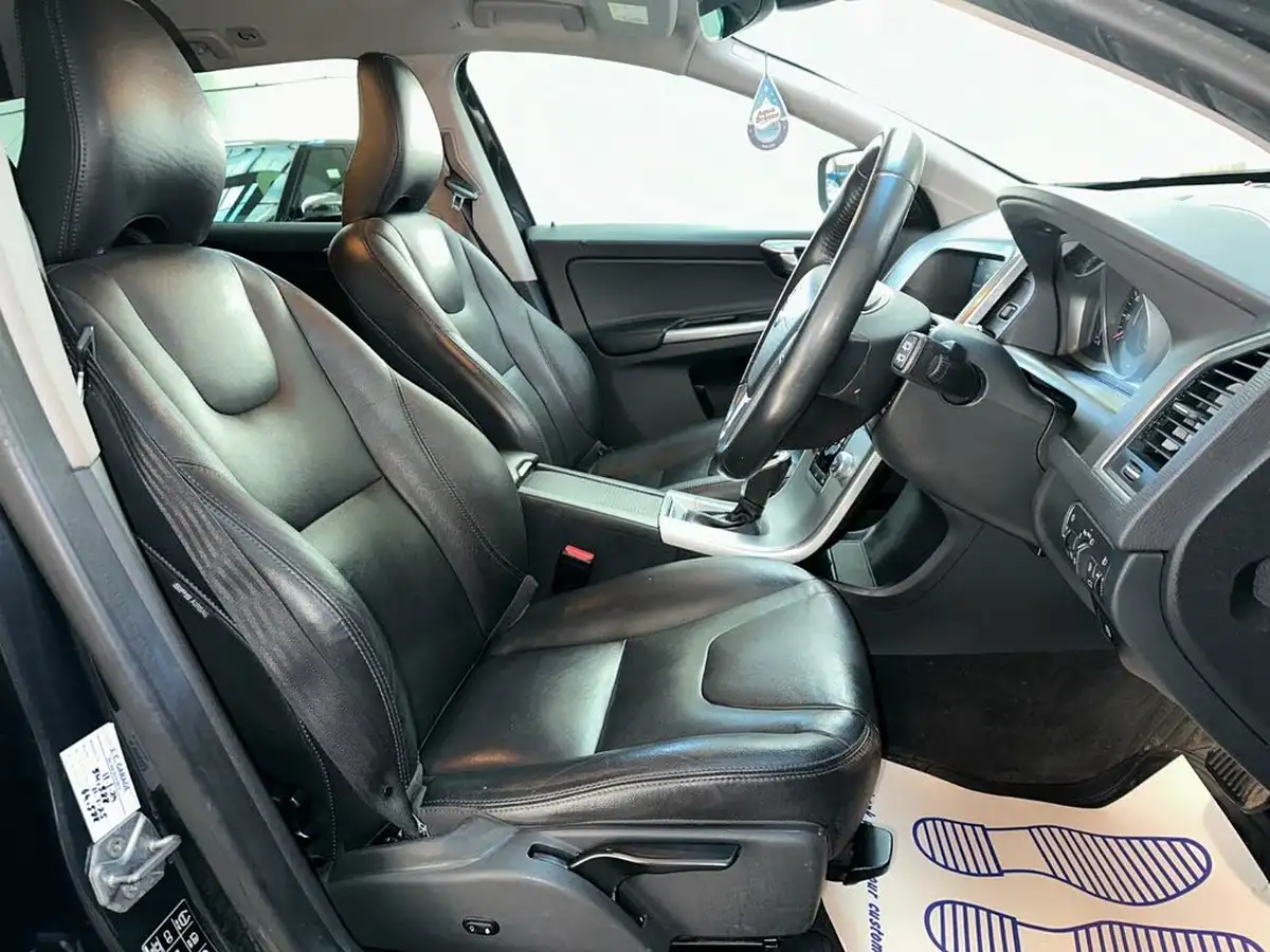 2016-volvo-xc60-20td-d4-se-nav-geartronic-big-45
