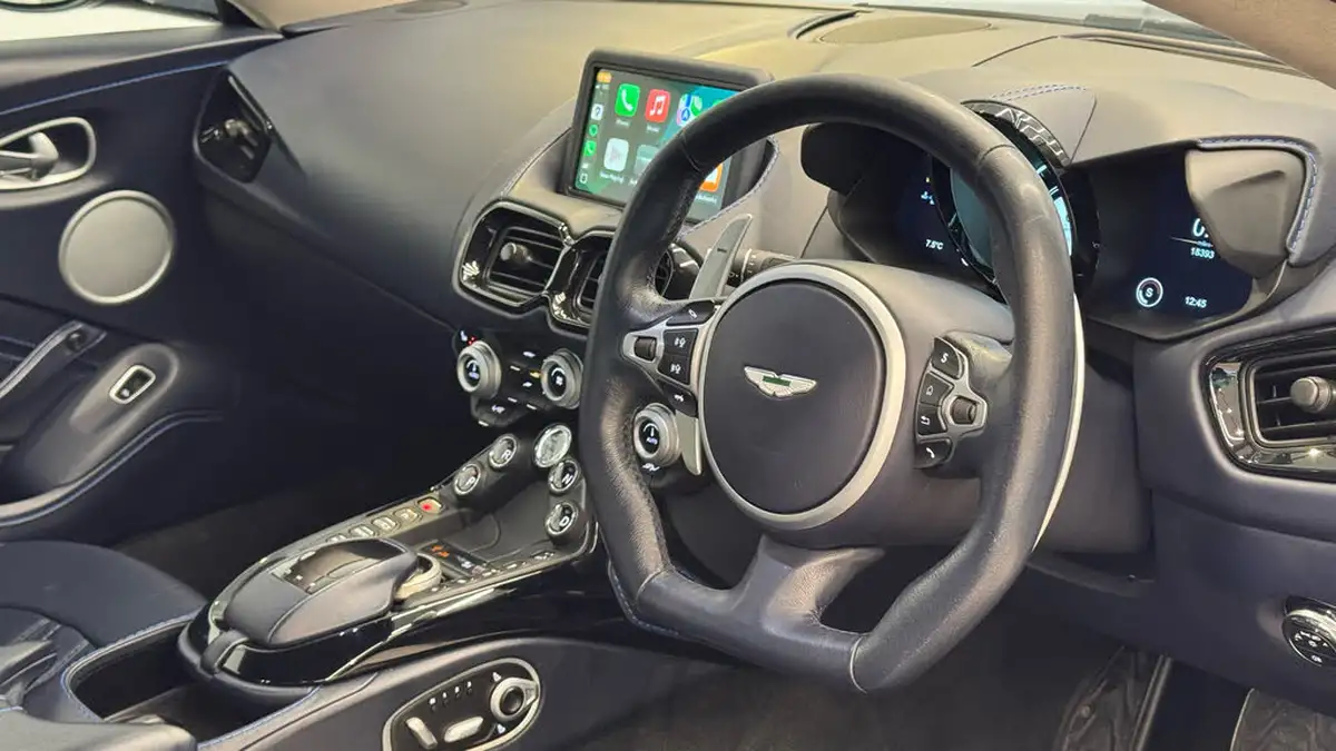 2019-aston-martin-vantage-40-v8-vantage-big-2