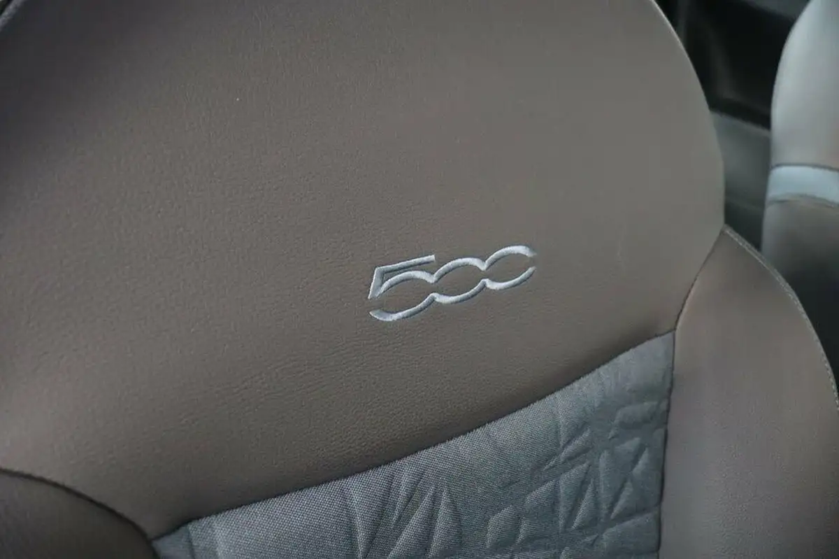 2020-fiat-500-10-launch-edition-big-14