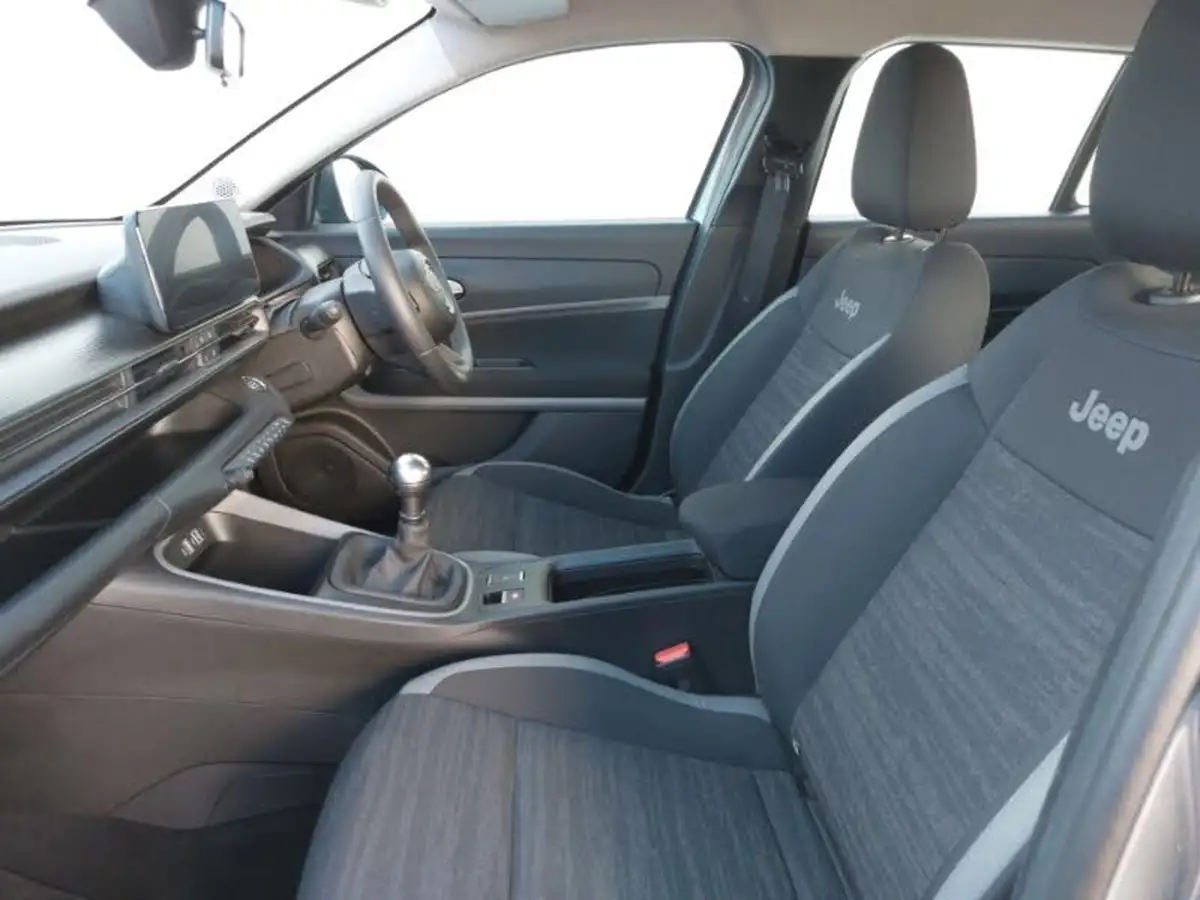 2024-jeep-avenger-12-gse-longitude-big-4