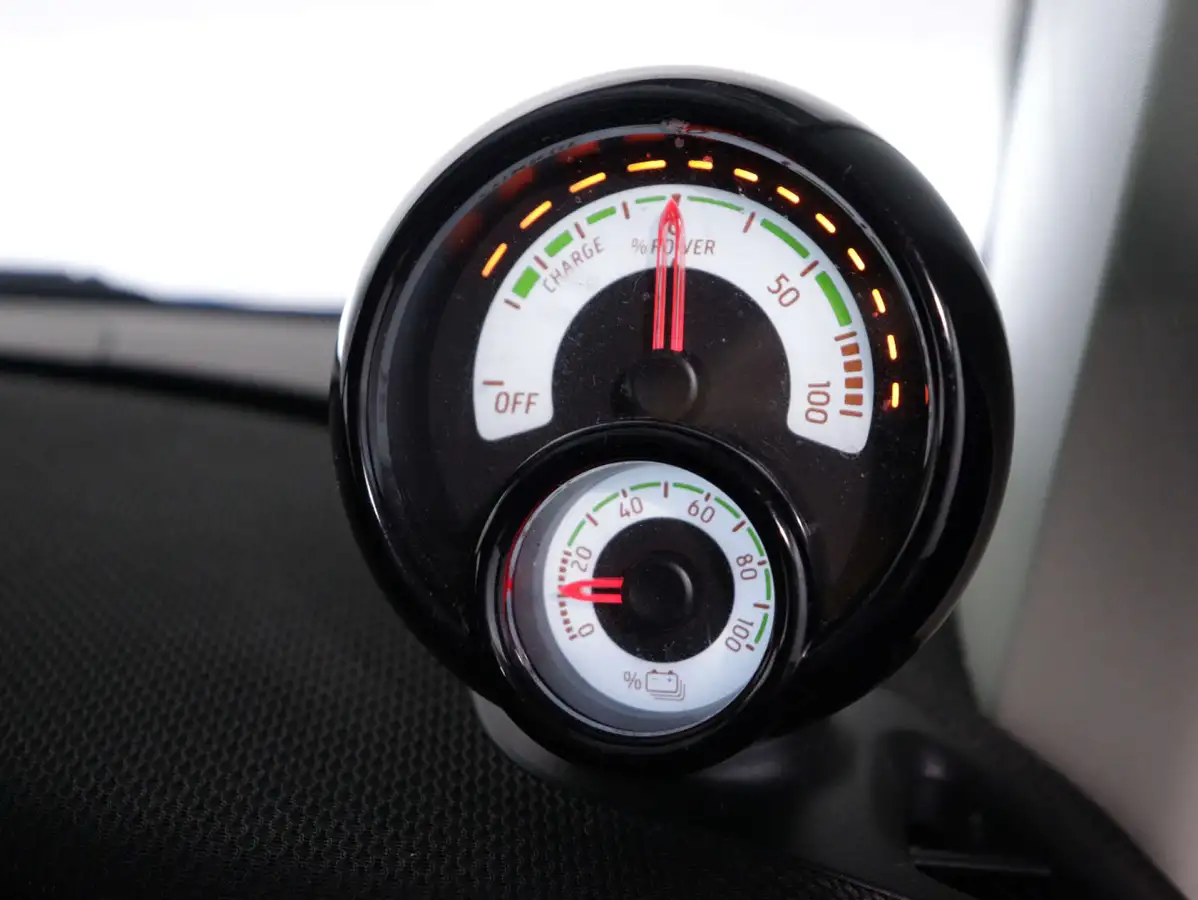 2021-smart-fortwo-eq-exclusive-coupe-big-15