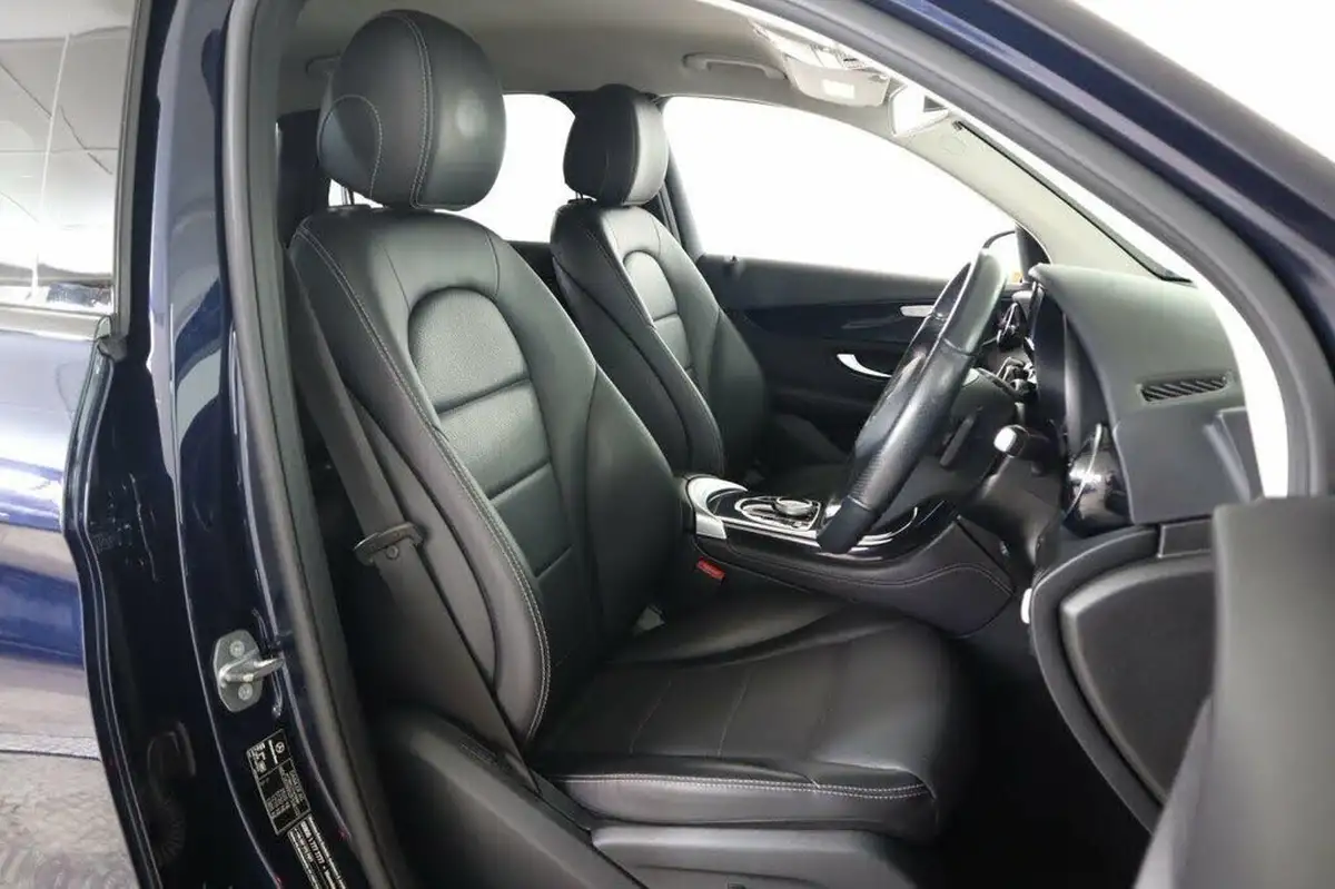 2018-mercedes-benz-glc-class-21d-glc220d-urban-edition-big-36