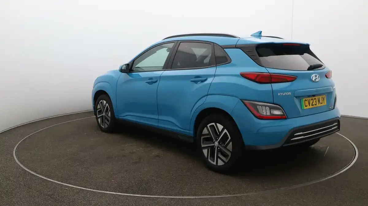 2023-hyundai-kona-e-ultimate-204ps-64kwh-105kw-obc-big-64