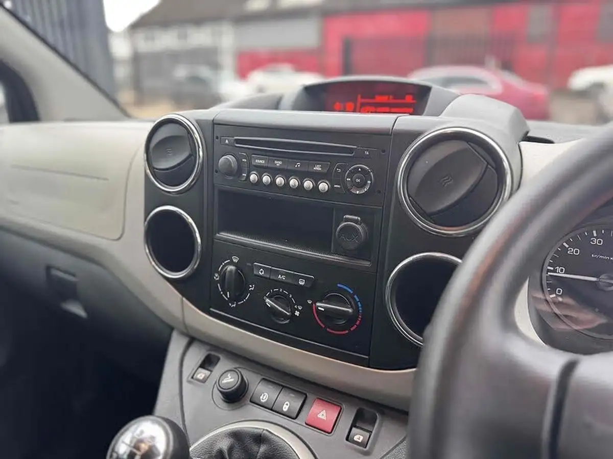 2014-citroen-berlingo-16hdi-xtr-115ps-big-9