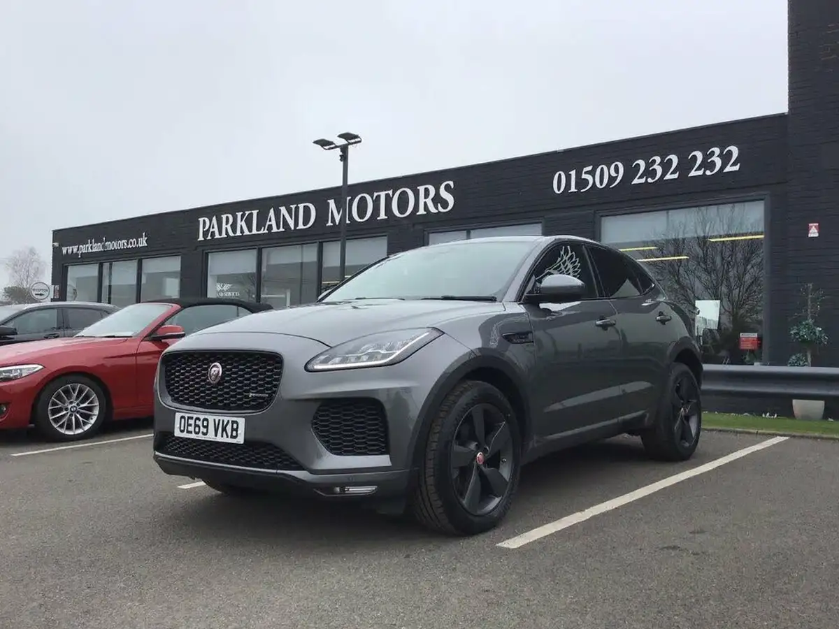 2019-jaguar-e-pace-20-i4d-chequered-flag-150ps-big-2