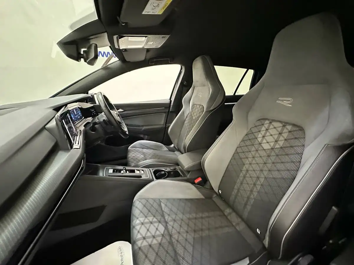 2022-volkswagen-golf-15-etsi-r-line-150ps-estate-big-28