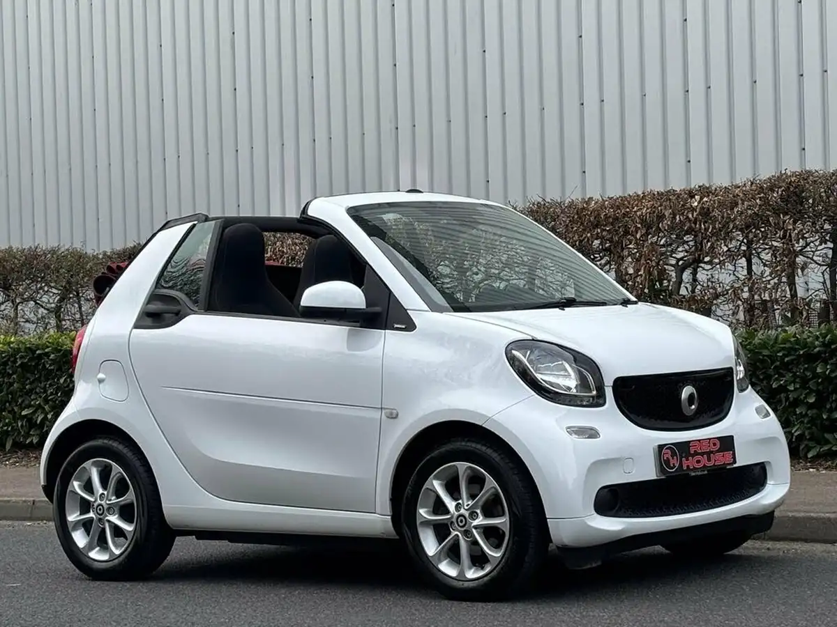 2018-smart-fortwo-10-passion-70bhp-ss-cabriolet-big-0