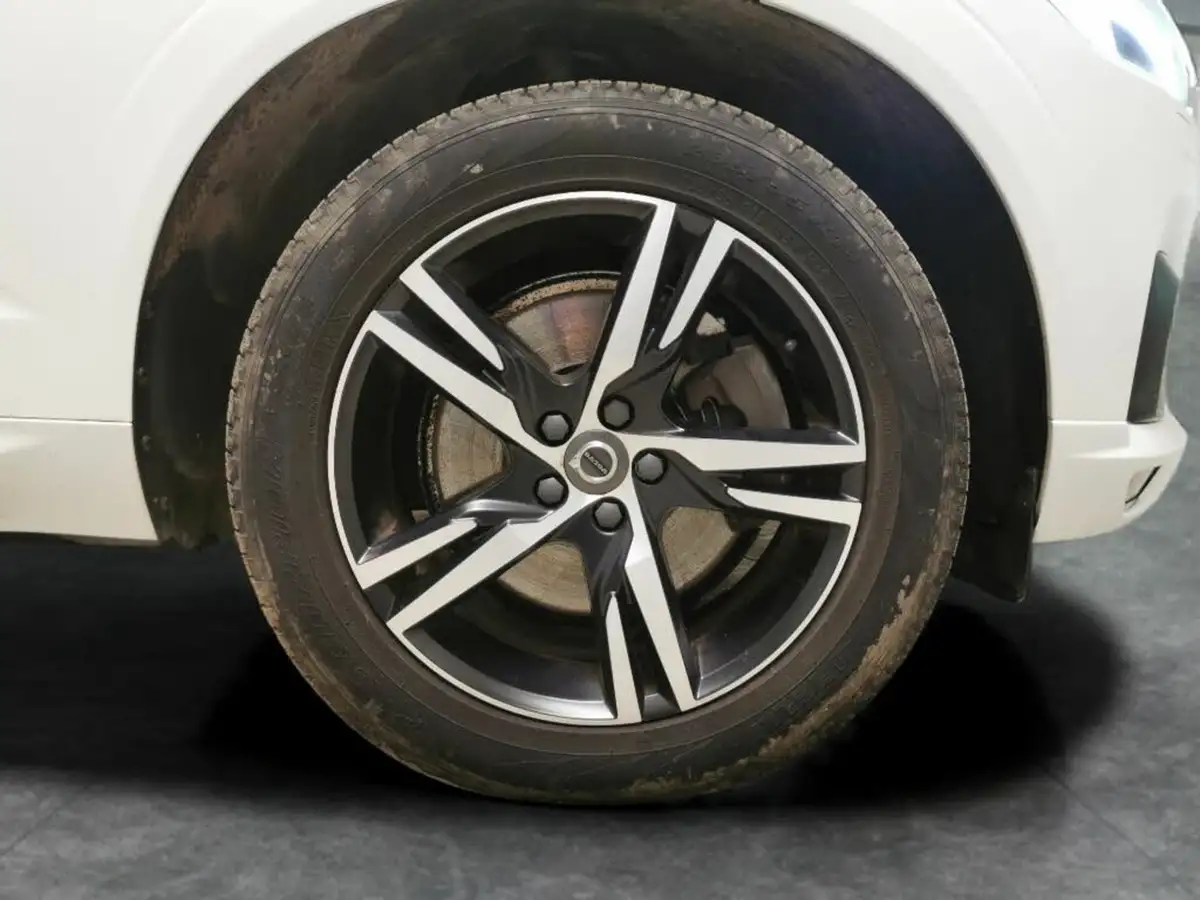 2018-volvo-xc60-20td-d4-r-design-4x4-geartronic-big-20