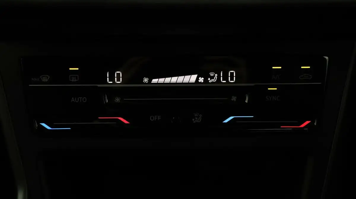 2022-volkswagen-polo-10-tsi-r-line-95ps-big-11
