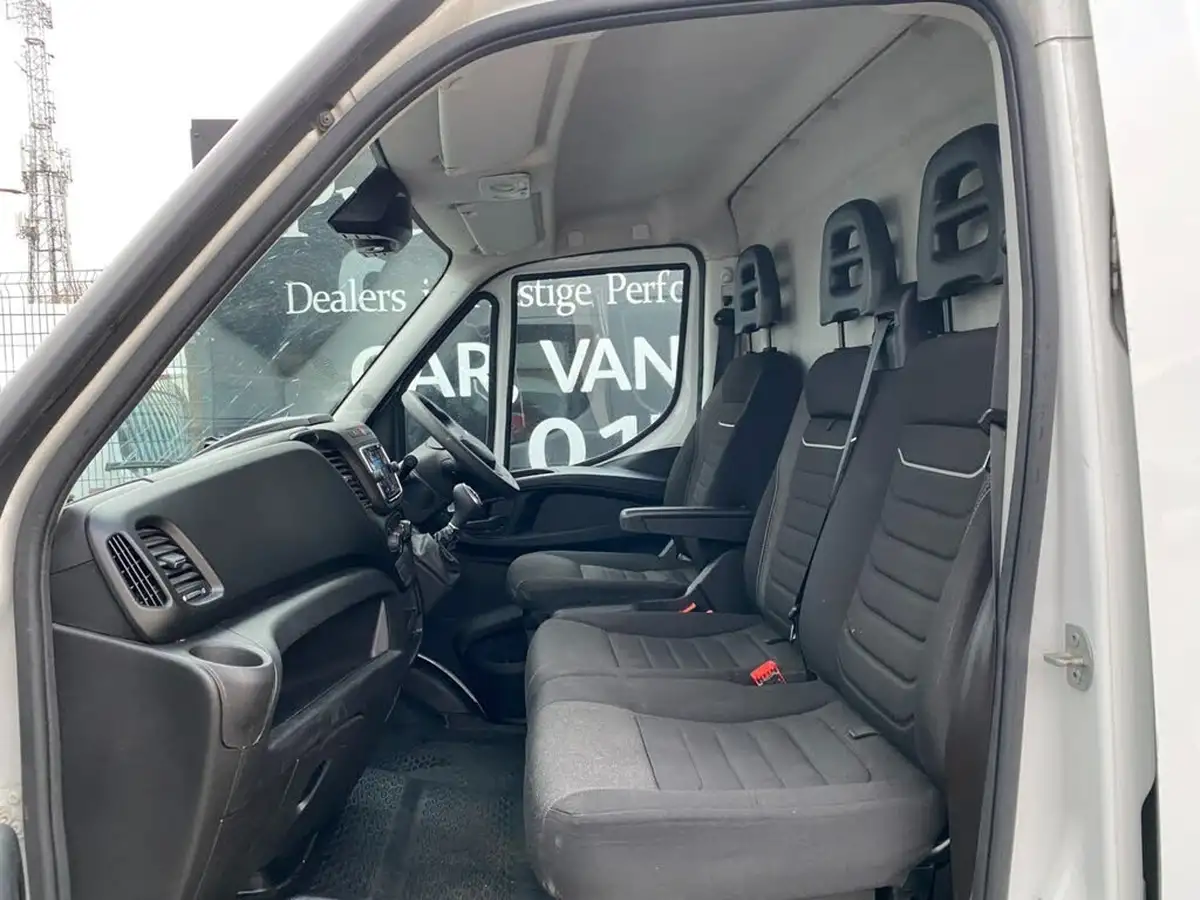 2022-iveco-daily-s-class-23td-35s14v-business-4100mm-h2-136pseu6dt-hi-matic-big-23