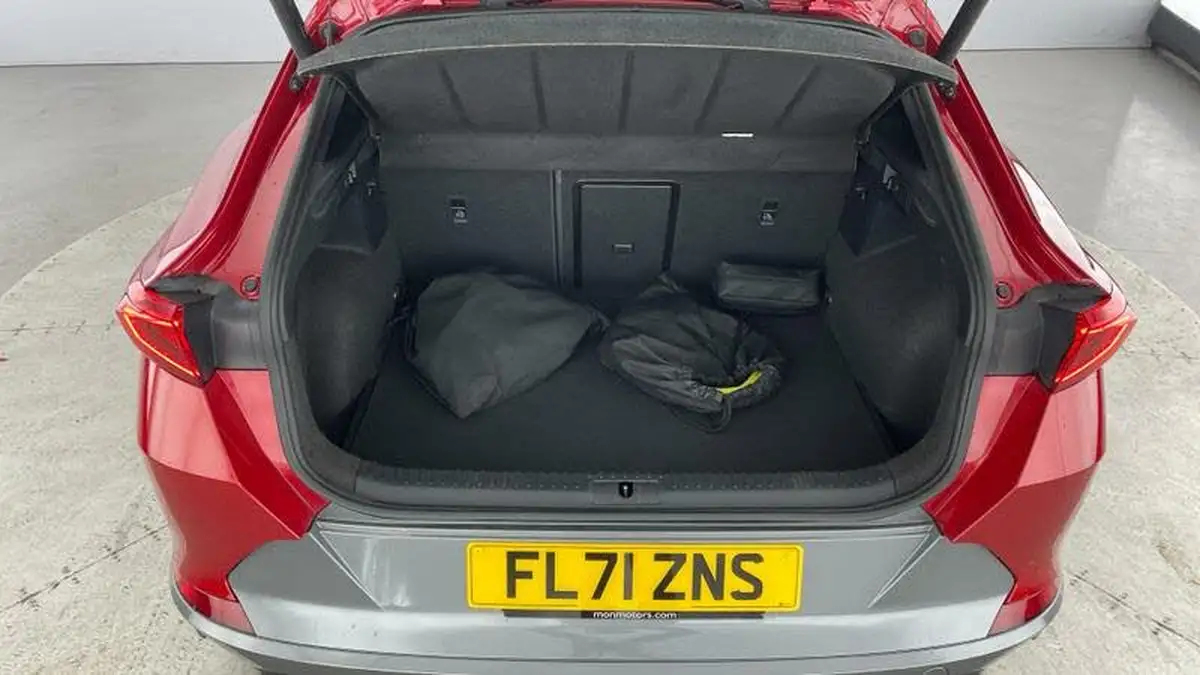 2021-cupra-formentor-14-e-hybrid-vz2-big-31