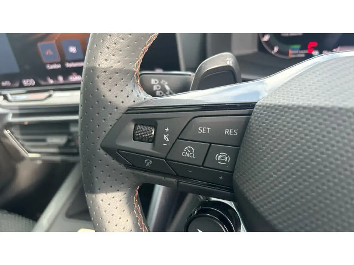 2024-cupra-formentor-15-e-hybrid-vz-first-edition-big-16