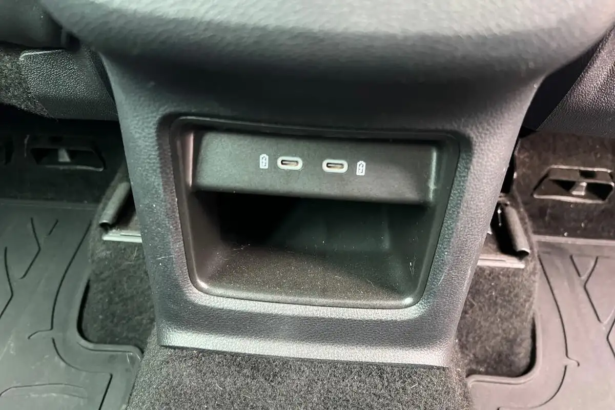 2023-seat-ateca-15-ecotsi-fr-dsg-big-17