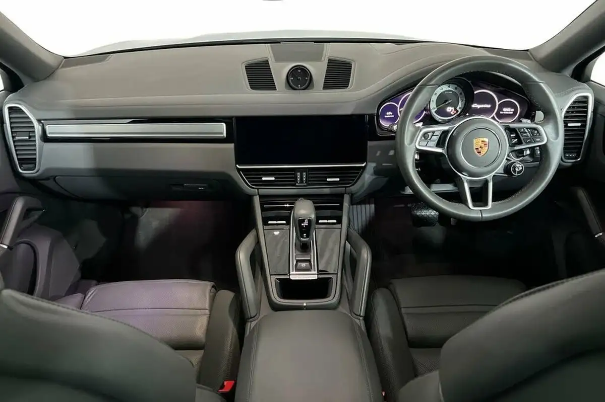 2022-porsche-cayenne-30-v6-e-hybrid-platinum-edition-340ps-coupe-big-11