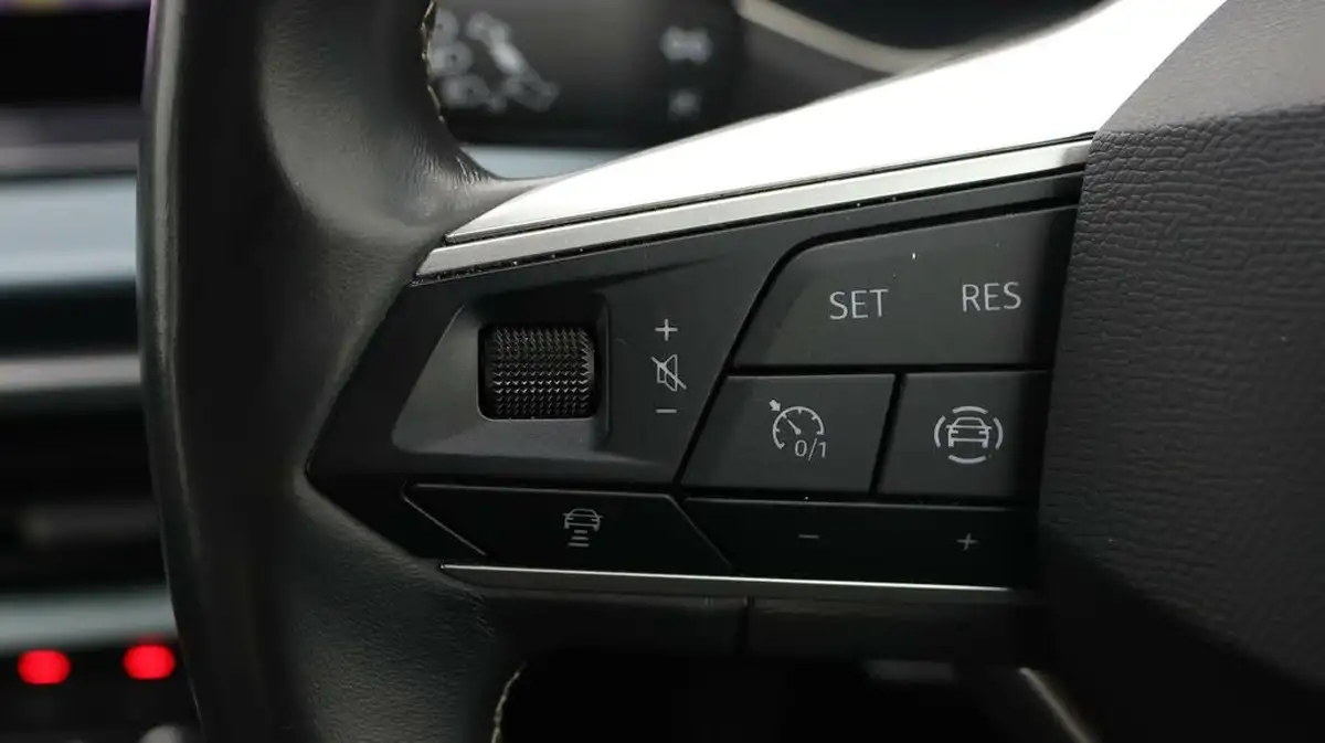 2022-seat-arona-10-tsi-xperience-lux-big-20