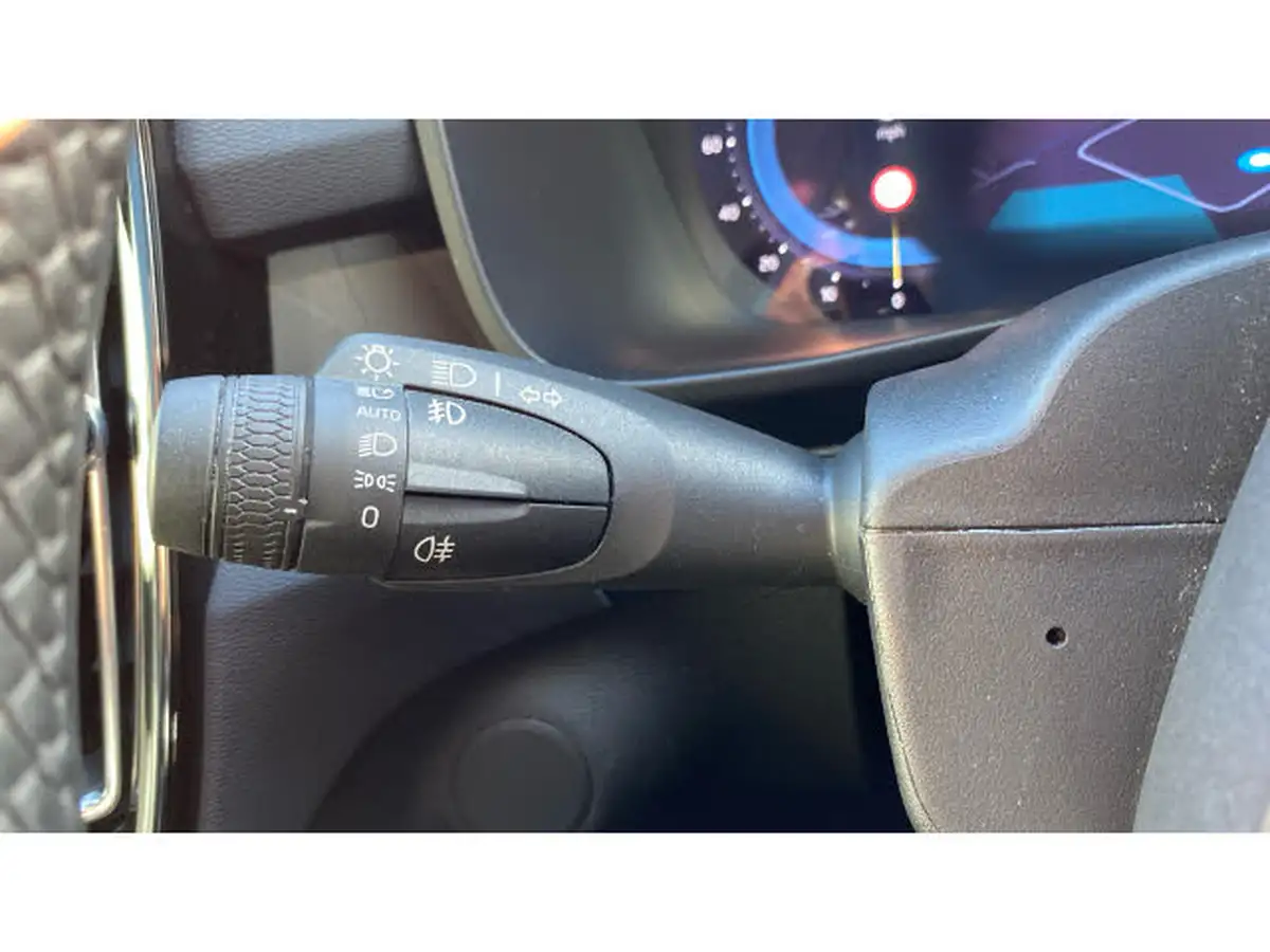 2022-volvo-c40-e-twin-recharge-pro-big-22