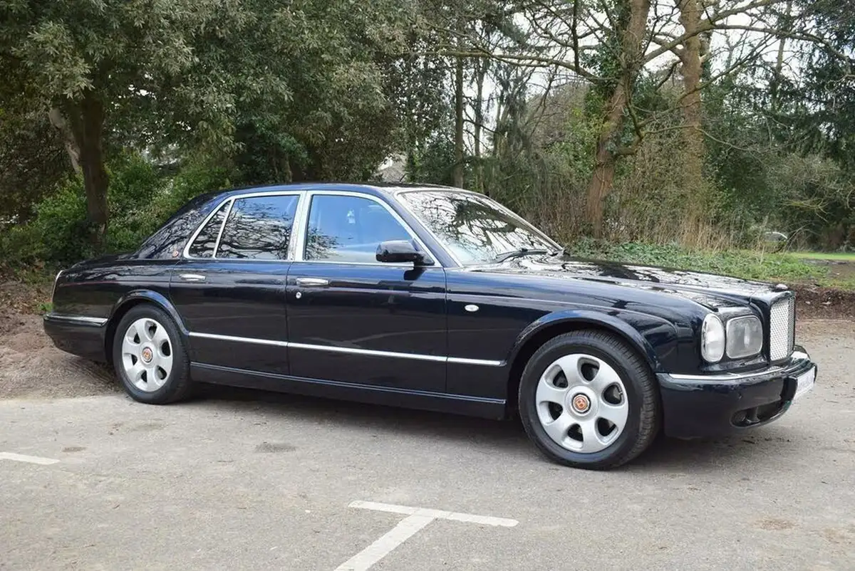 2000-bentley-arnage-68-red-label-big-54