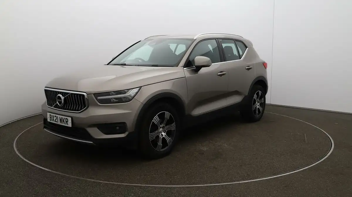 2021-volvo-xc40-15-t3-inscription-161bhp-auto-big-3