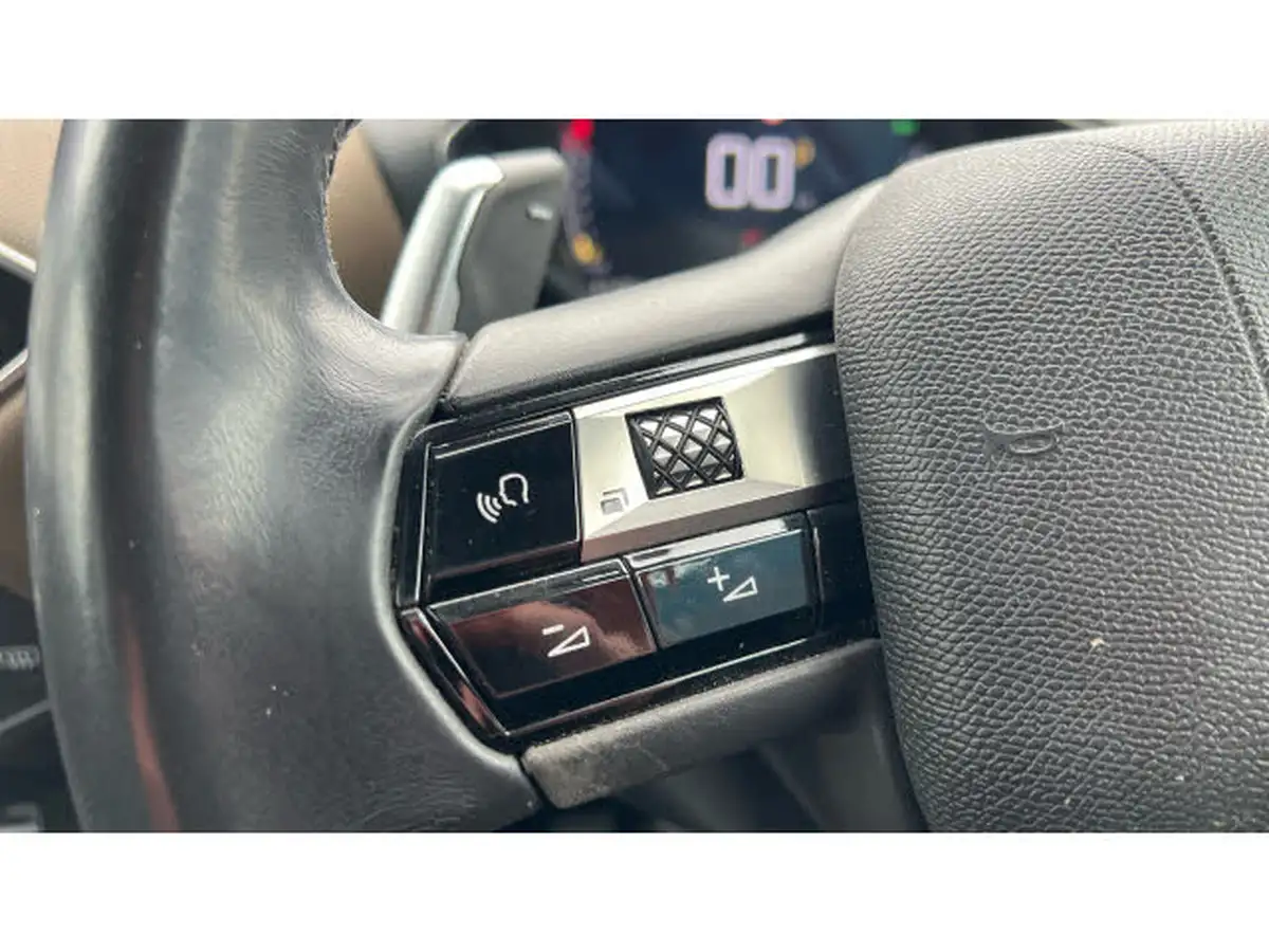 2019-ds-ds-3-crossback-12-puretech-prestige-155ps-eat8-big-50