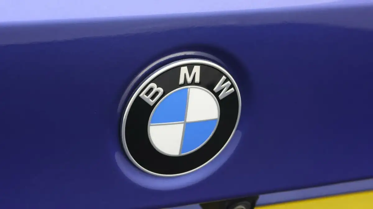 2021-bmw-3-series-20-330e-m-sport-tech-packpro-pack-saloon-4d-big-20