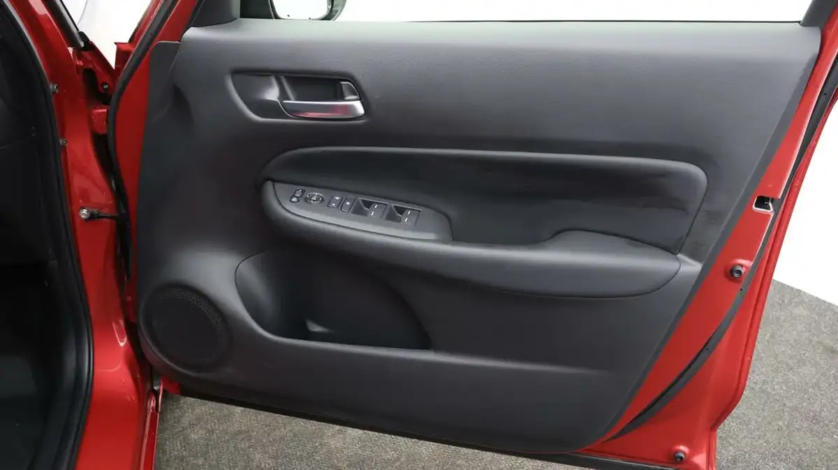 2023-honda-jazz-15-i-mmd-ex-107ps-big-14