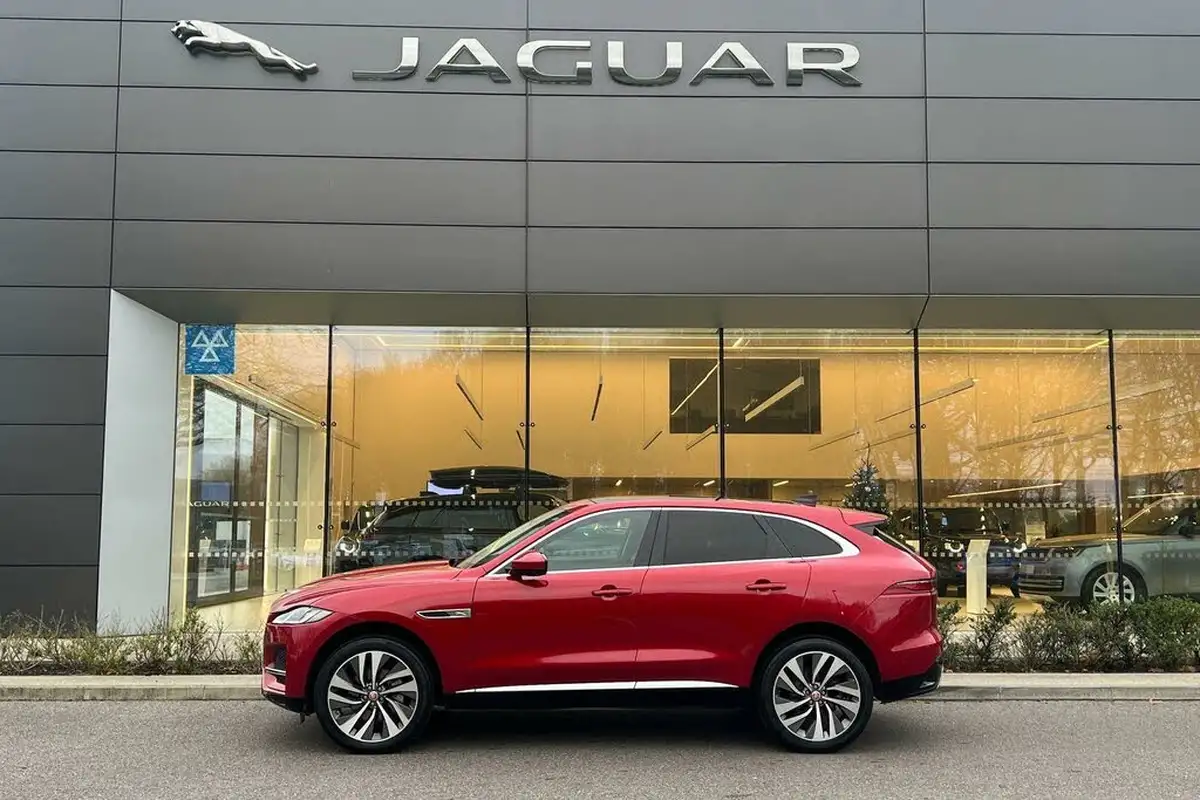 2021-jaguar-f-pace-20-d200-hse-mhev-big-7