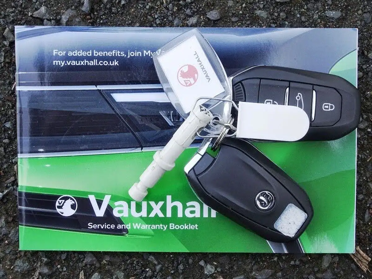 2023-vauxhall-grandland-12-ultimate-130ps-big-8