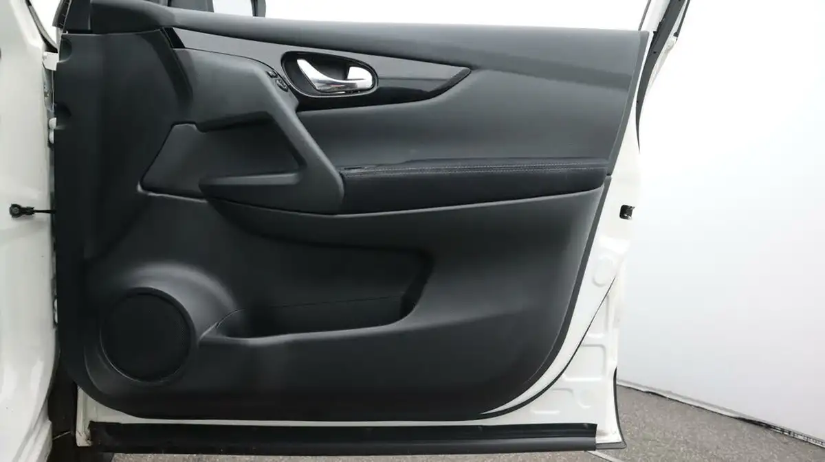 2020-nissan-qashqai-13-dig-t-n-connecta-140ps-big-15