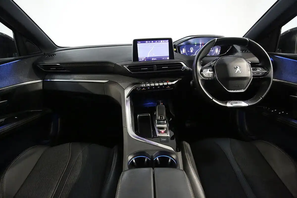 2020-peugeot-3008-suv-12-puretech-gt-line-eat8-big-27