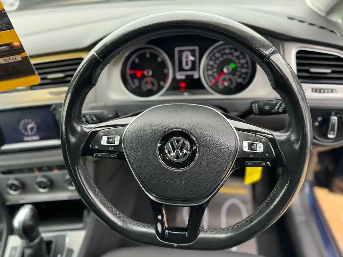2015-volkswagen-golf-16tdi-match-105ps-bmt-ss-5d-dsg-big-25