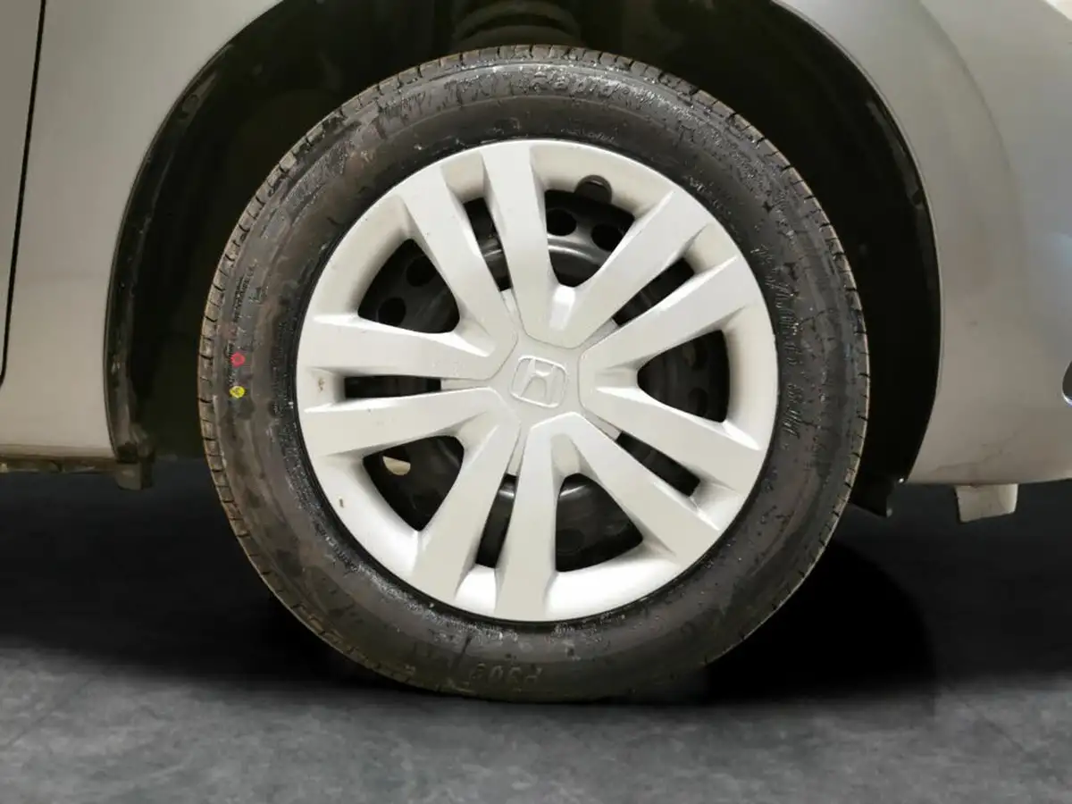 2022-honda-jazz-15-i-mmd-se-109ps-big-20