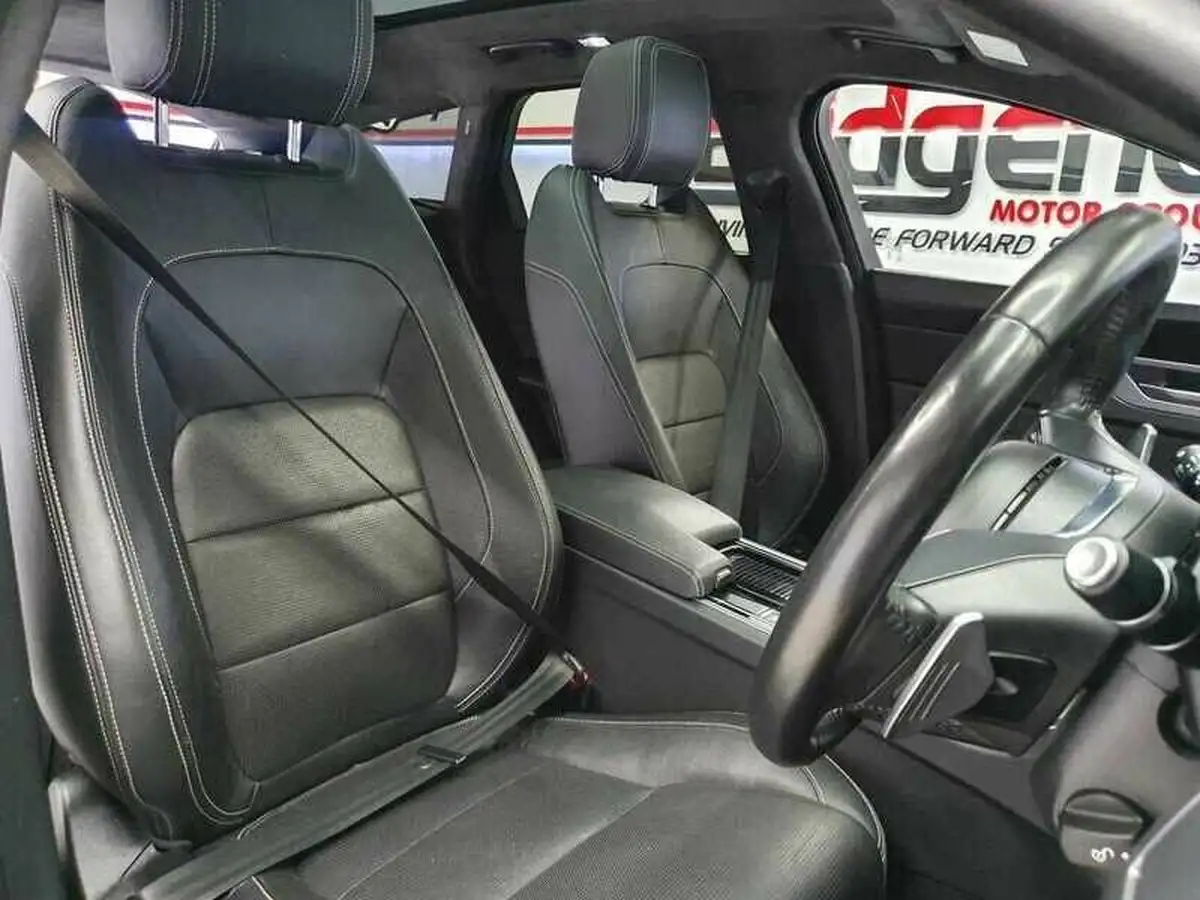 2019-jaguar-xf-20td-r-sport-180ps-ss-sportbrake-5d-auto-big-13