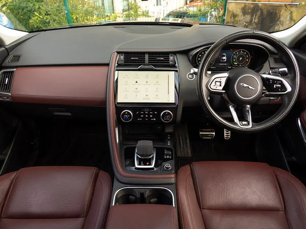 2021-jaguar-e-pace-15-p300e-r-dynamic-se-big-2