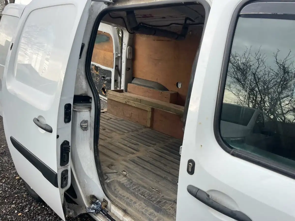 2014-mercedes-benz-citan-15-cdi-109-compact-panel-van-big-24